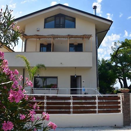 La Ceiba Speciosa Bed & Breakfast Capaccio Eksteriør bilde